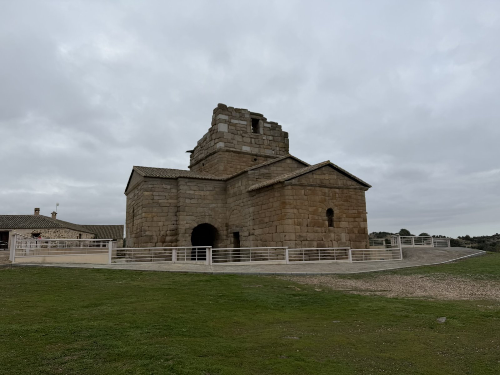 Iglesia de Santa María de Melque, exterior